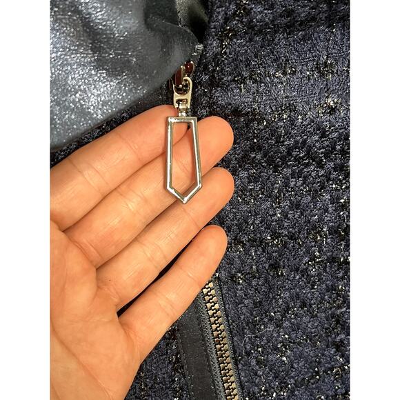 T Tahari Blue Jacket Size M Sparkle Zippers Biker Y2K Business Causal - Picture 12 of 16